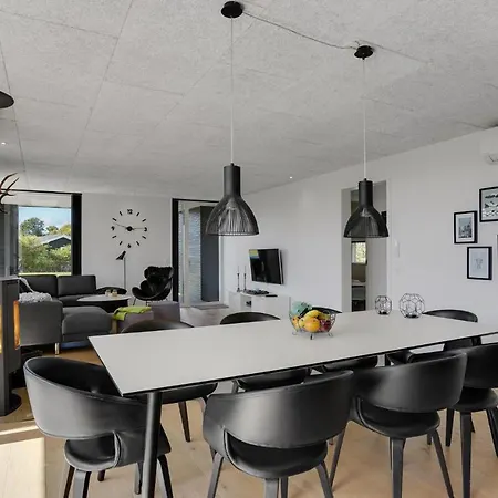 Gorgeous Home In Hemmet With Sauna Σπίτι διακοπών *
