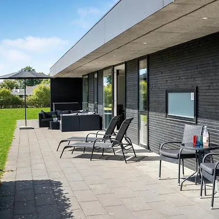Gorgeous Home In Hemmet With Sauna * Hemmet