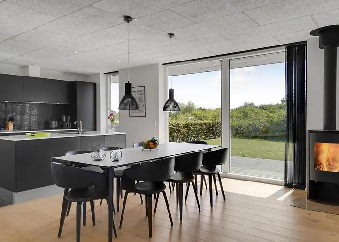 Three-bedroom In * Hemmet